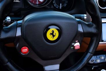 Ferrari California — photo 17