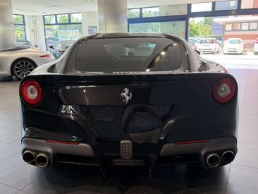 Ferrari F12 Berlinetta — photo 4