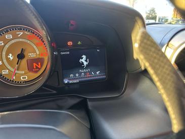 Ferrari F8 Spider — photo 42