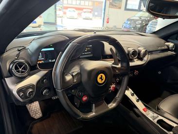 Ferrari F12 Berlinetta — photo 12