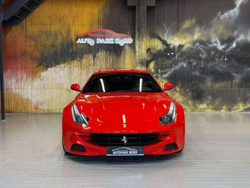 Ferrari FF — photo 2
