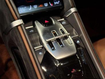 Ferrari Roma Spider — photo 17