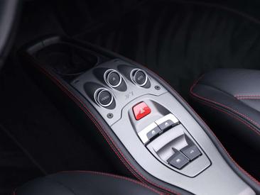 Ferrari 458 Spider — photo 18