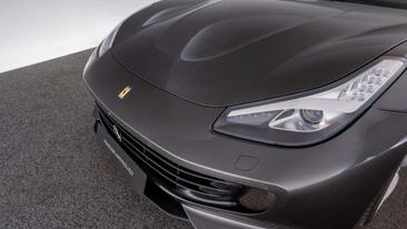 Ferrari GTC4Lusso — photo 4