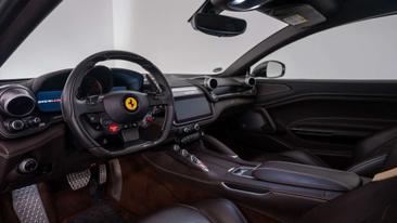 Ferrari GTC4Lusso — photo 15