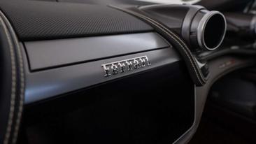 Ferrari GTC4Lusso — photo 20