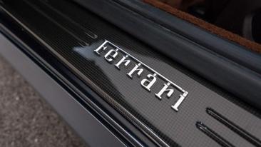 Ferrari GTC4Lusso — photo 22