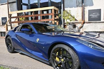 Ferrari 812 Superfast — photo 9