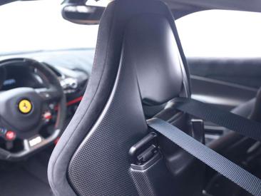 Ferrari 488 Pista — photo 27