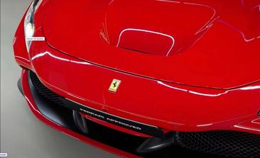 Ferrari F8 Spider — photo 9
