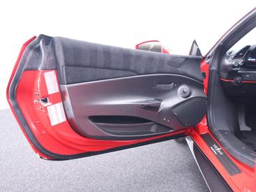 Ferrari 488 Pista — photo 31