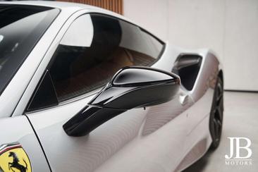 Ferrari F8 Tributo — photo 11