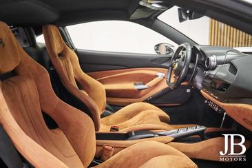 Ferrari F8 Tributo — photo 26