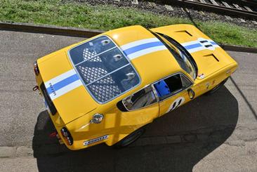Ferrari 365 GTB4 — photo 14