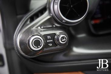 Ferrari F8 Tributo — photo 37