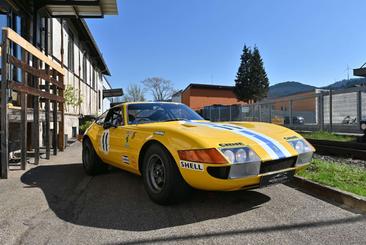 Ferrari 365 GTB4 — photo 25