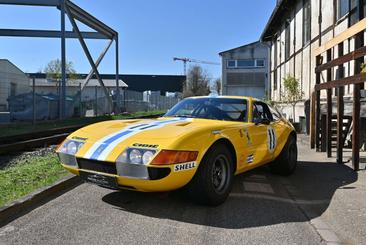 Ferrari 365 GTB4 — photo 30