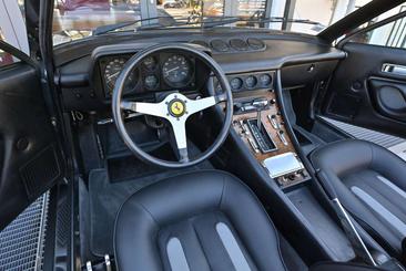 Ferrari 400 — photo 27