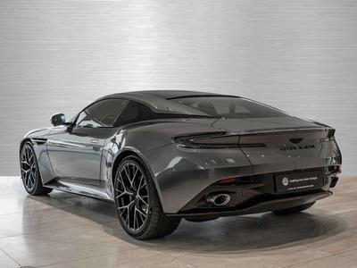Aston Martin DB12 V8