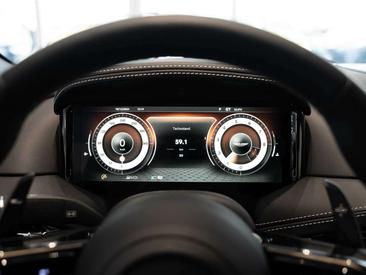 Aston Martin DB12 V8 — photo 6