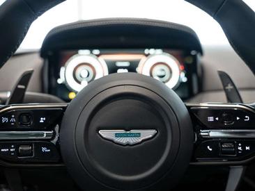 Aston Martin DB12 V8 — photo 11