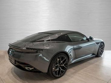Aston Martin DB12 V8 — photo 16