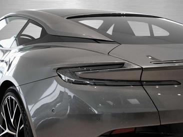 Aston Martin DB12 V8 — photo 20