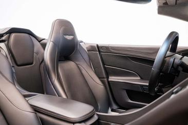 Aston Martin Vanquish V12 — photo 5