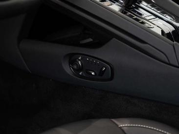 Aston Martin DB12 V8 — photo 31
