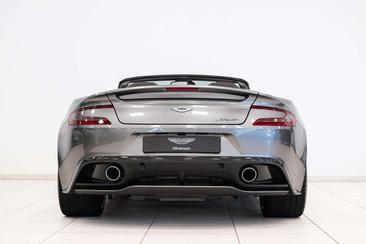 Aston Martin Vanquish V12 — photo 36