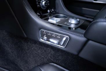Aston Martin Rapide Berline S — photo 31