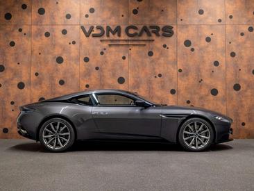 Aston Martin DB11 V8 — photo 6