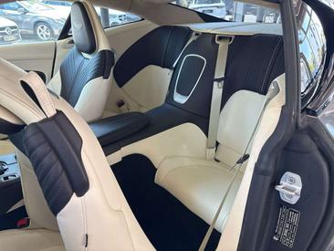 Aston Martin DB11 V12 AMR — photo 12
