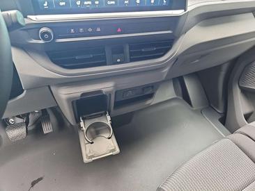 Volkswagen Transporter — photo 12
