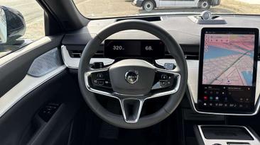 Volvo EX90 Twin Motor — photo 10