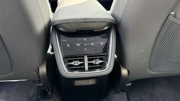 Volvo EX90 Twin Motor — photo 24
