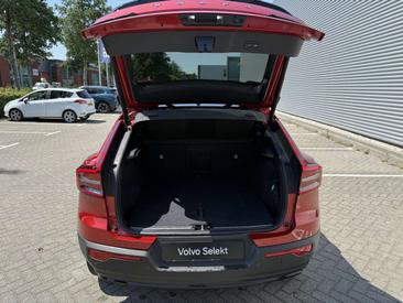 Volvo C40 Coupé SUV — photo 9