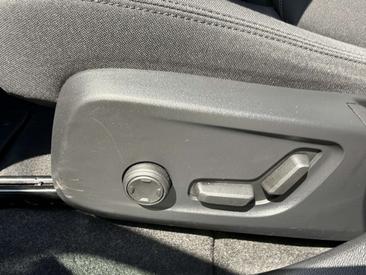 Volvo C40 Coupé SUV — photo 12