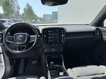 Volvo C40 Coupé SUV — photo 13