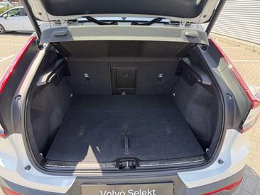 Volvo C40 Coupé SUV — photo 18
