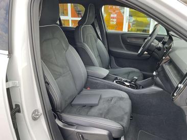 Volvo XC40 T5 Recharge — photo 15