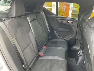 Volvo XC40 T5 Recharge — photo 16