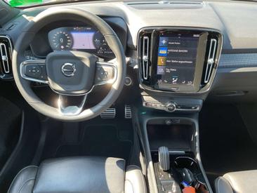 Volvo XC40 T5 Recharge — photo 10