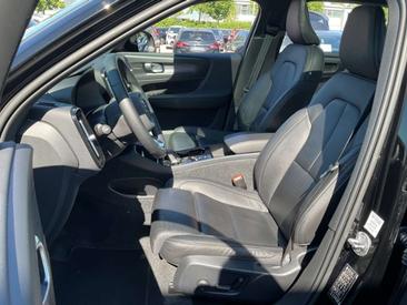 Volvo XC40 T5 Recharge — photo 14