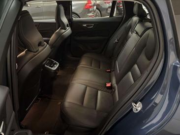 Volvo V60 Cross Country Break B4 D AWD — photo 16