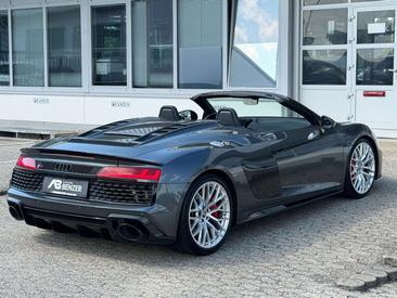Audi R8 Coupé V10 Performance Quattro — photo 36