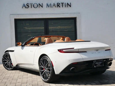 Aston Martin DB11 DB11 V8 Volante