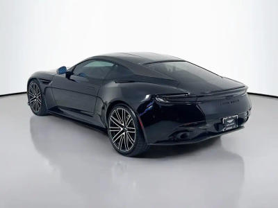 Aston Martin DB12 V8 Coupe