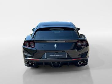 Ferrari GTC4Lusso T — photo 4