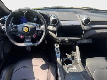 Ferrari GTC4Lusso T — photo 5